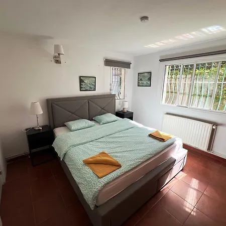 度假居 Elviria Beachside House